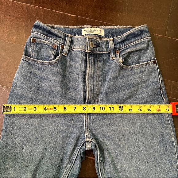 Abercrombie Ultra High Rise Vintage Flare Jean Size 25 Short - Picture 13 of 15